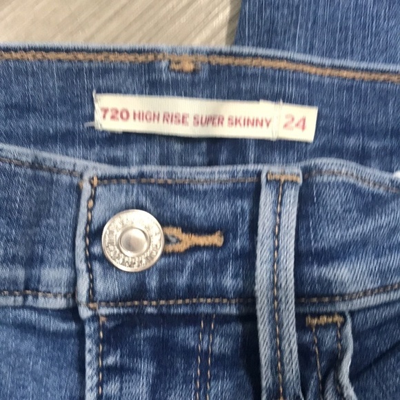 Levi’s 720 High Rise Super Skinny Medium Wash Distressed Jeans size 24 - Picture 7 of 12